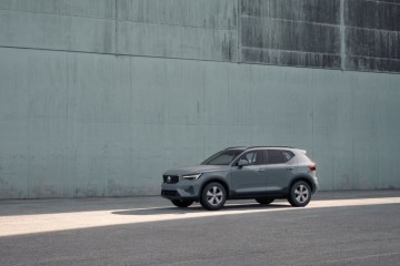 XC40 Essential NOWY, Dostępny od ręki, produkcja 2026